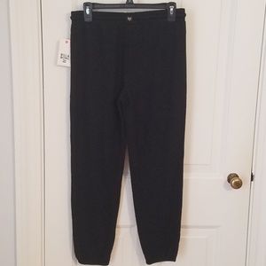 Women's meduim Billabong sportswear pants